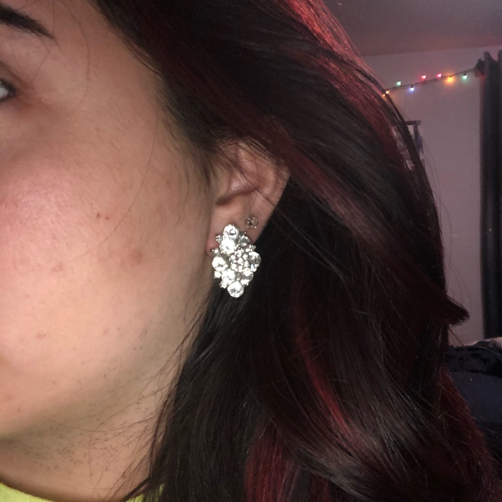 Beautiful Rhinestone Earrings - Picture 4 of 4